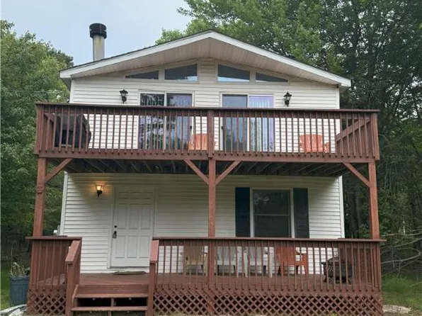 281 Fern Ridge Rd, Blakeslee, PA 18610