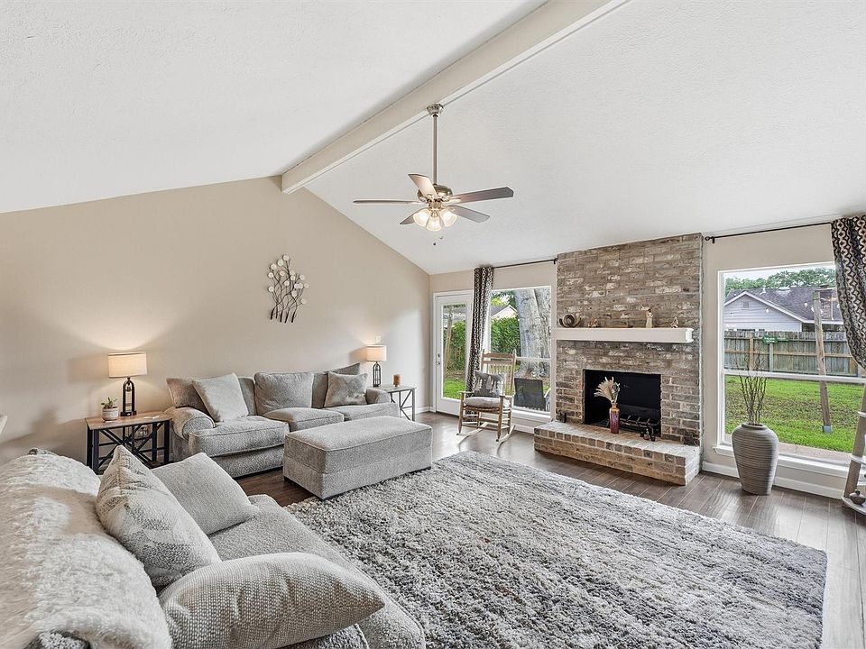 1st image of 22327 Smokey Hill Dr