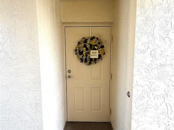 3rd image of 1000 COVE CAY DRIVE #4D