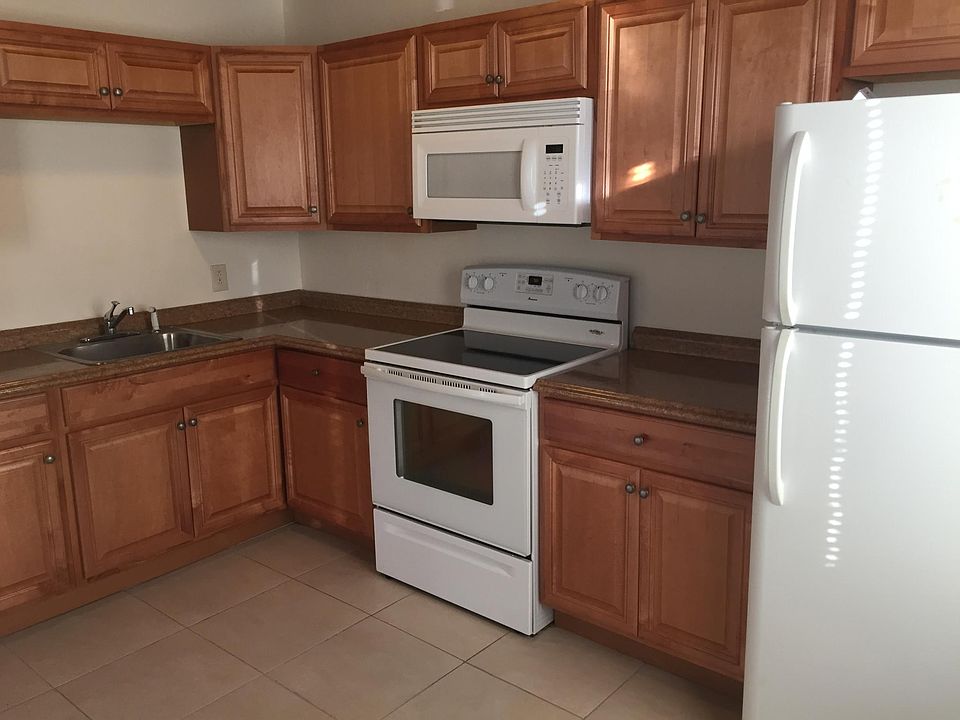 1st image of 327 SE 3rd Ave #329