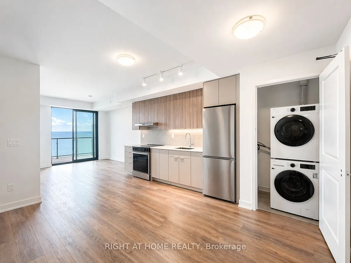 Building Photo - 2075 Lakeshore Rd #1107