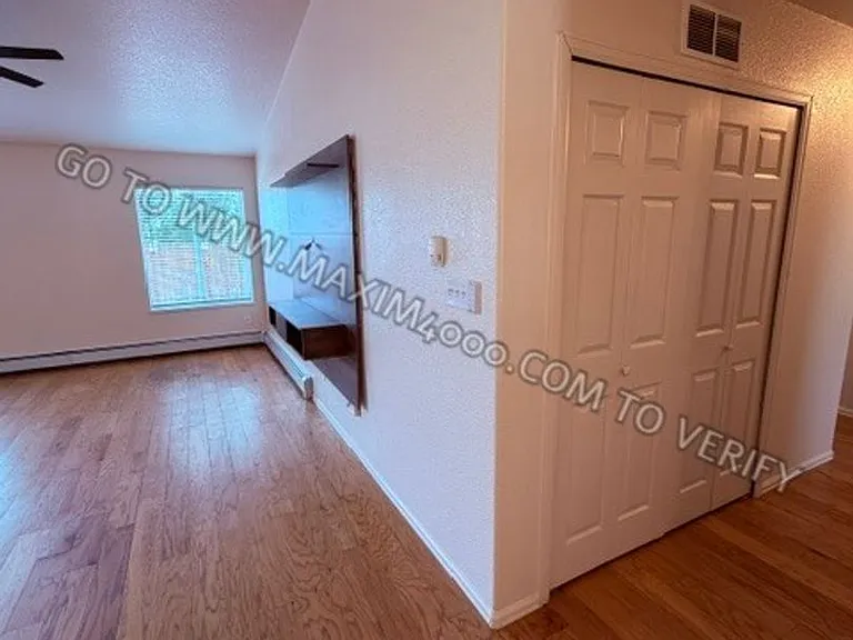 255 Sargent Cir — Photo 3