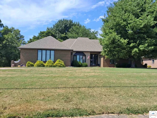 1503 S 8th St, Clinton, MO 64735