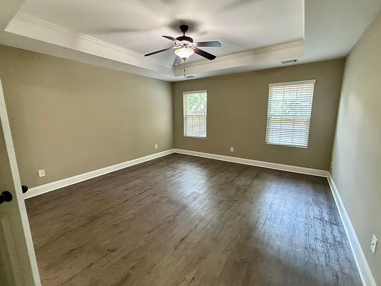 4668 Hidden Creek Dr — Photo 8