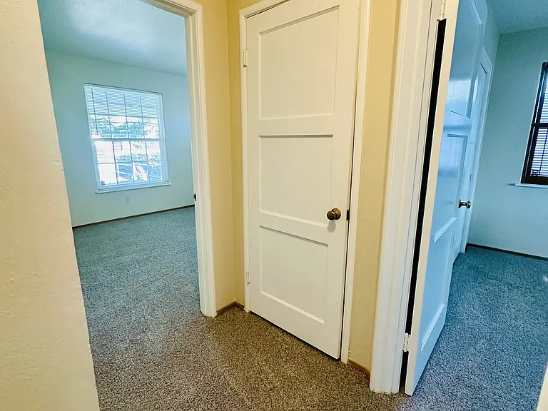 3178 Hillview Ct — Photo 12