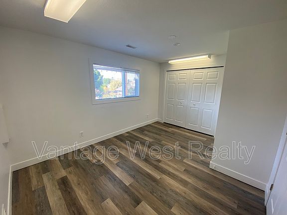 3rd image of 1311B Mountain Ave