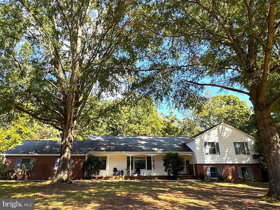 1st image of 5381 Strawberry Ln