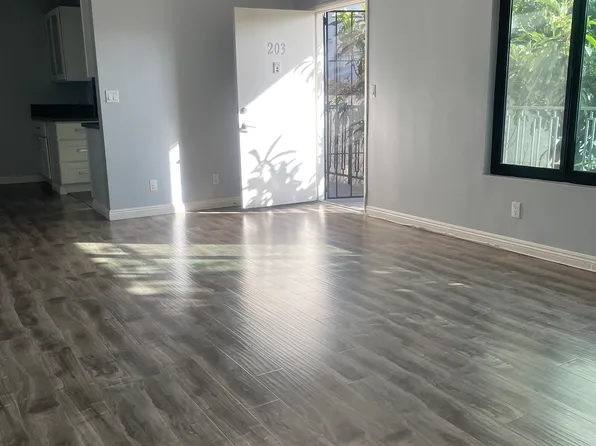 3015 Arizona Ave #203, Santa Monica, CA 90404