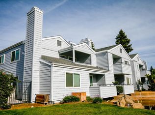 7675 N 1st St APT 225, Fresno, CA 93720