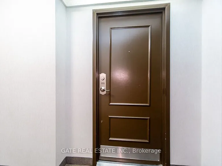 1 Rowntree Rd #1111 — Photo 7