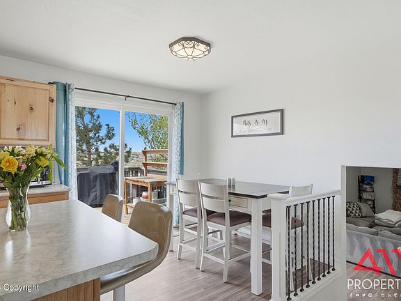 5th image of 3503 Crestline Cir