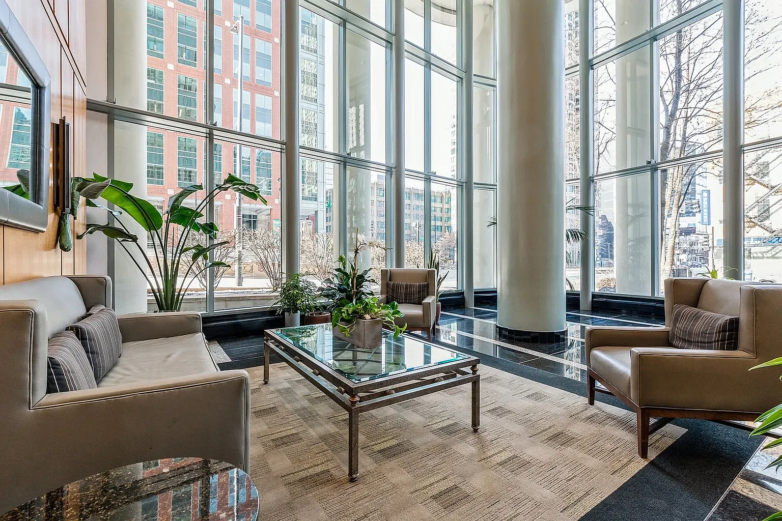 1 bed, 860 sqft, $2,400 — Photo 4
