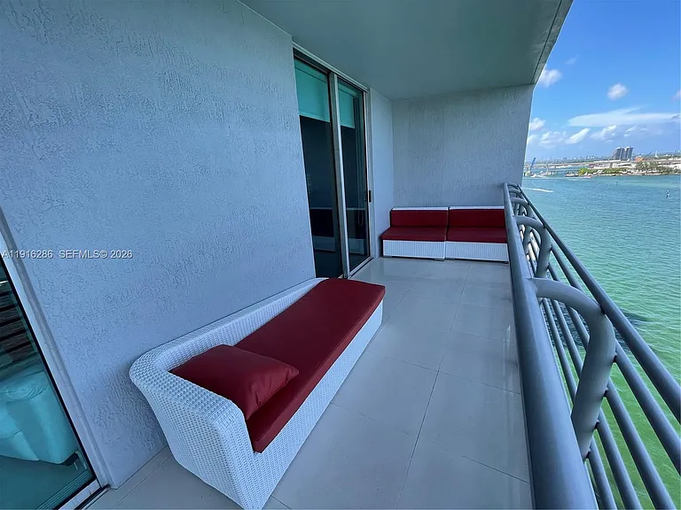 335 Biscayne Blvd #1209 — Photo 6