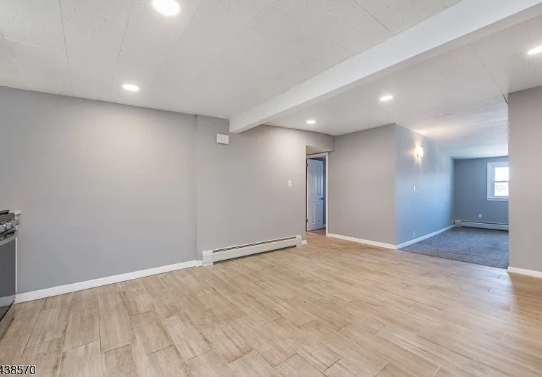86 E 9th St #2 — Photo 8