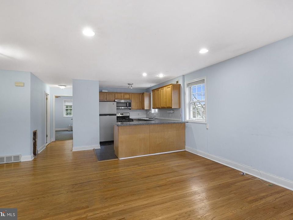 1st image of 5443 Houghton Pl Floor 2