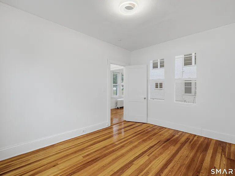 65 Dover Rd — Photo 23