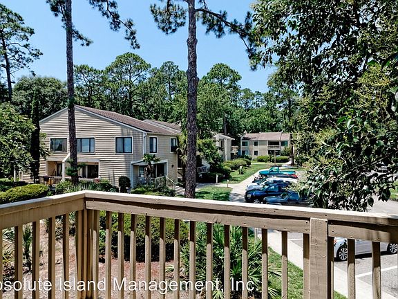 3rd image of 53 Delander Ct APT 53