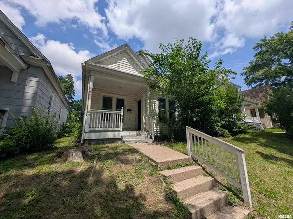 2833 8th Ave, Rock Island, IL 61201