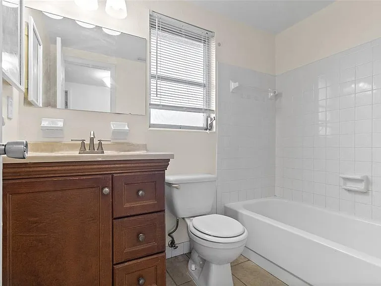 3327 Garfield Dr — Photo 12