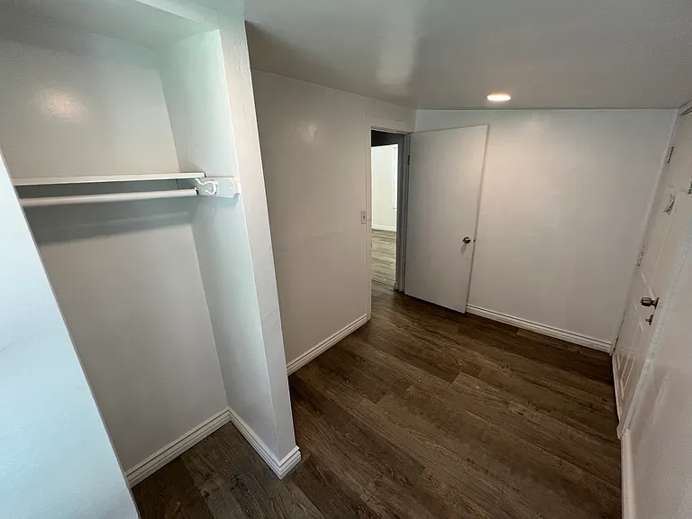 437 Oildale Dr — Photo 26