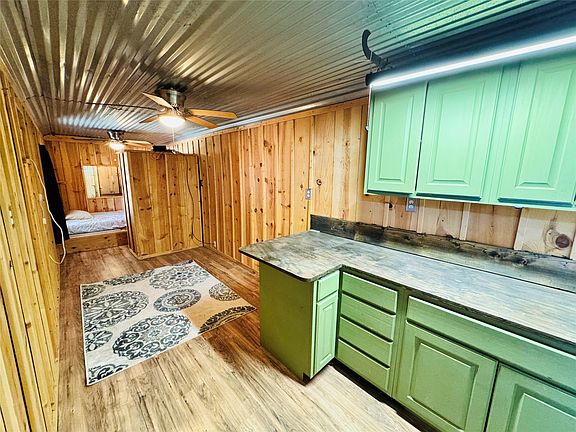 3rd image of 225 Avenue J