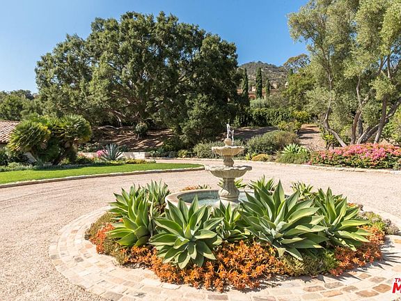 5th image of 881 San Ysidro Ln