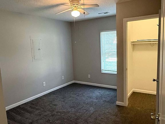 5th image of 1695 Cumberland Pl