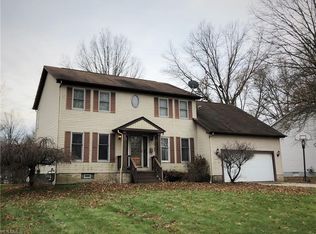 3420 Breeze Knoll Dr, Youngstown, OH 44505