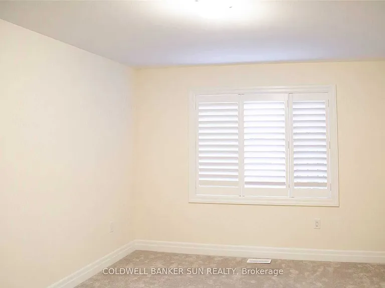 13 Divers Rd — Photo 15