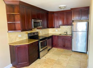 9435 S 86th Ct APT 1E, Hickory Hills, IL