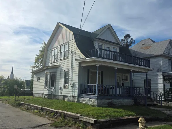 424 S State Ave, Freeport, IL 61032