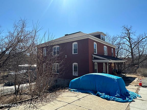 3rd image of 165-167 Appleton Ave