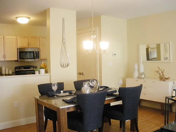 363-399 Rantoul St #363 — Photo 4