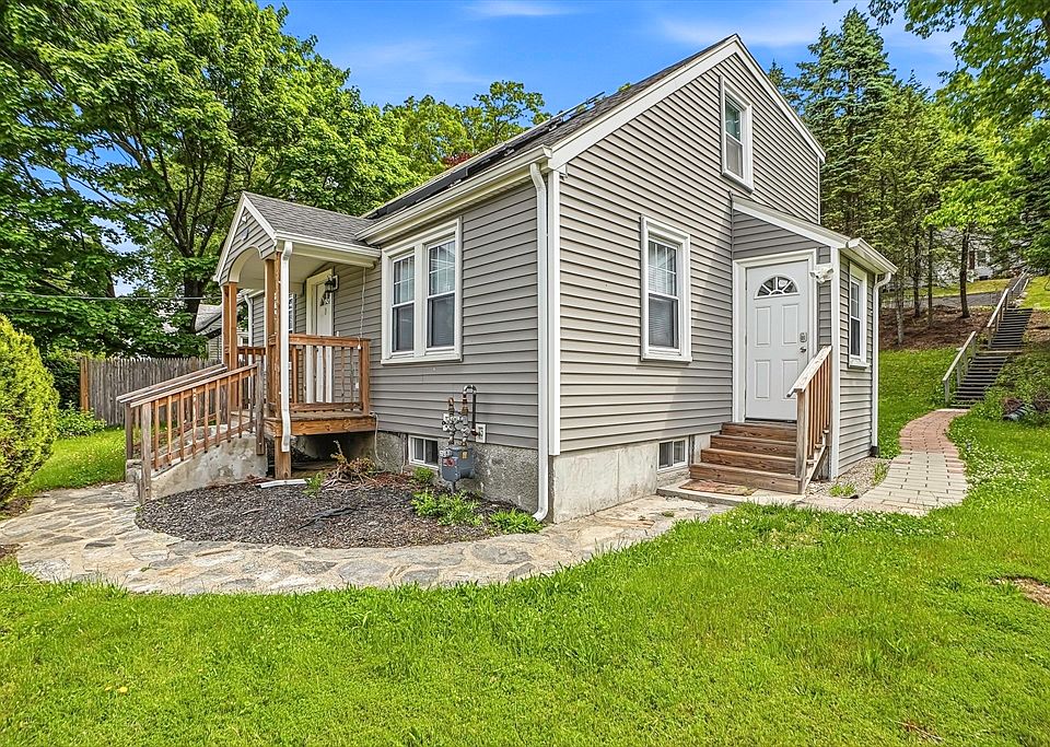 1st image of 39 Pinehurst Ave