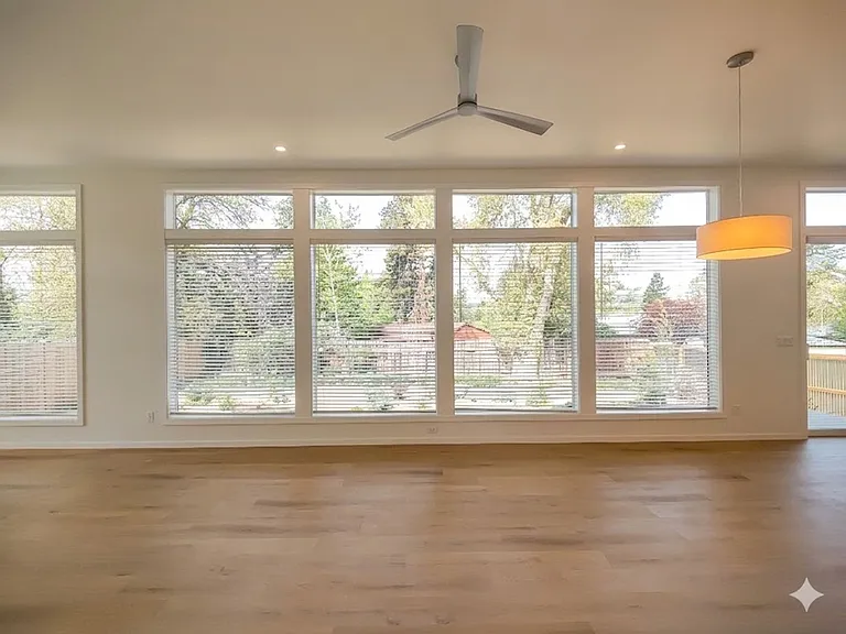 746 NE Revere Ave — Photo 11