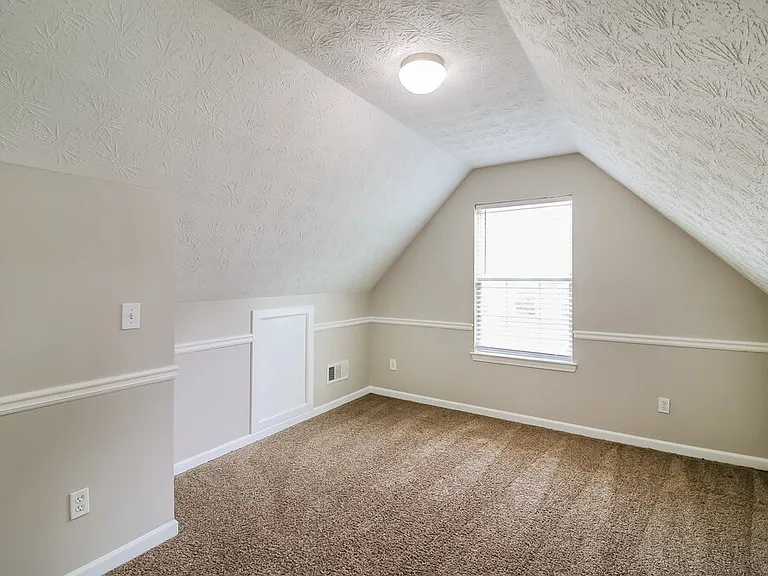 604 Mohawk Cir — Photo 15
