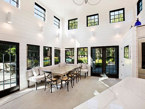 4th image of 7 Miller Ln