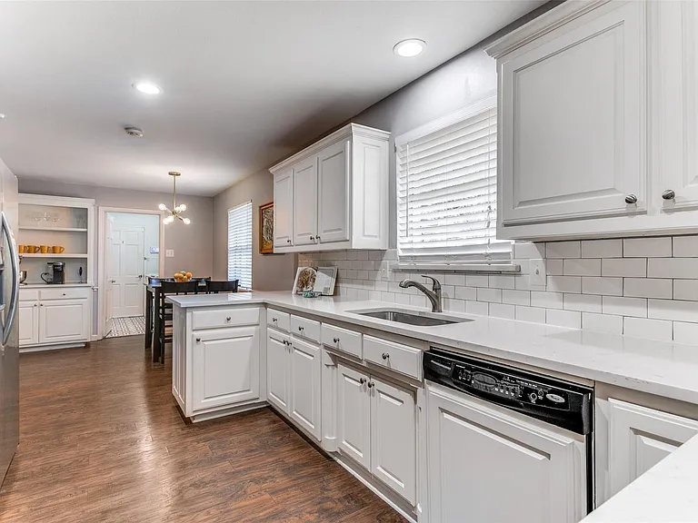4805 Creighton Dr — Photo 13