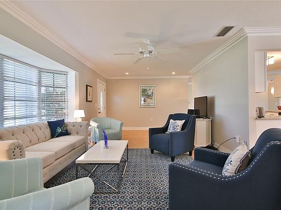 5th image of 3746 Breezemont Dr