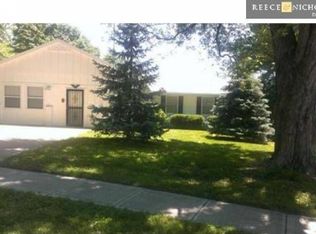 3921 S Summit Ridge Dr, Independence, MO 64055