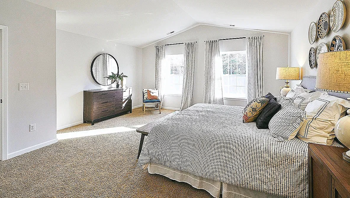 3 bed, 2000 sqft, $2,350 — Photo 3
