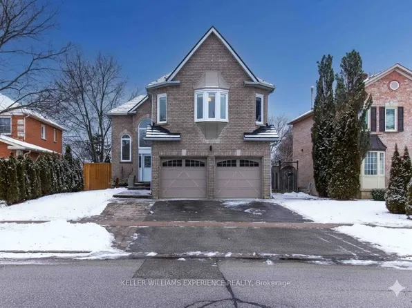 22 Grand Forest Dr, Barrie, ON L4N 7E8