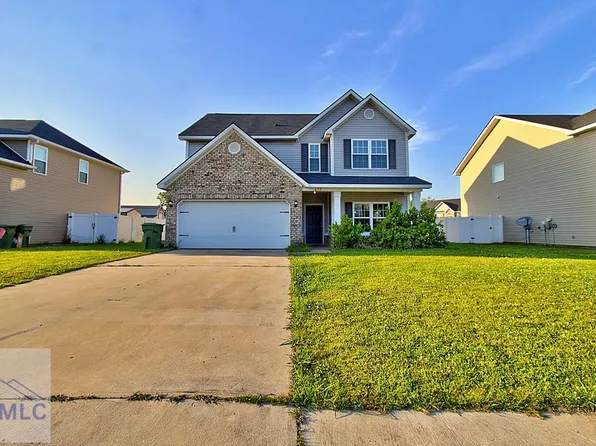 657 Red Oak Ln, Hinesville, GA 31313