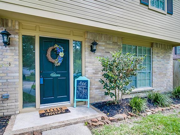 4th image of 3611 Glenwood Springs Dr