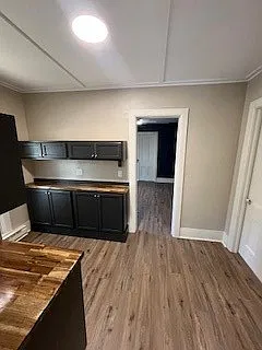 1 bed, 1.0 bath, 2016 sqft, $1,400 — Photo 4