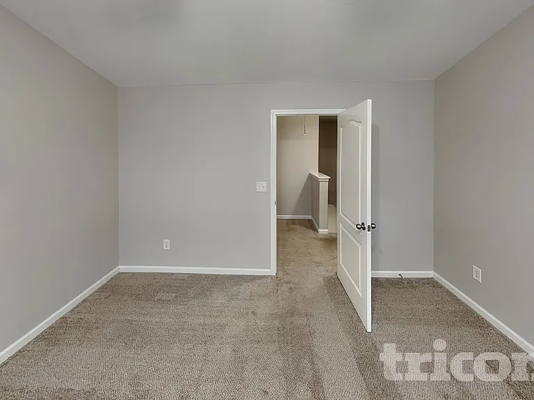 9203 Putnam Pl — Photo 5