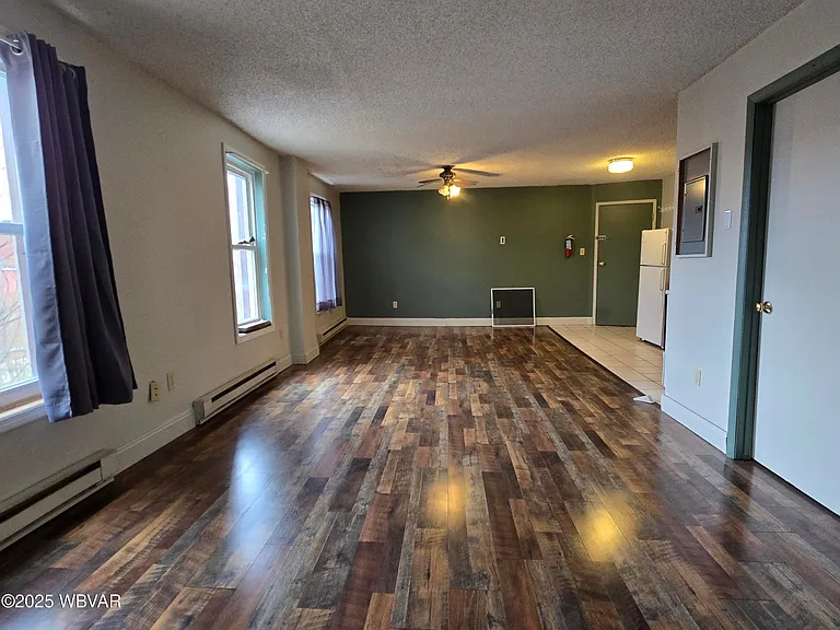 201 E Church St #3A — Photo 5