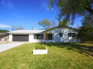 323 Stockton Dr, San Antonio, TX 78216