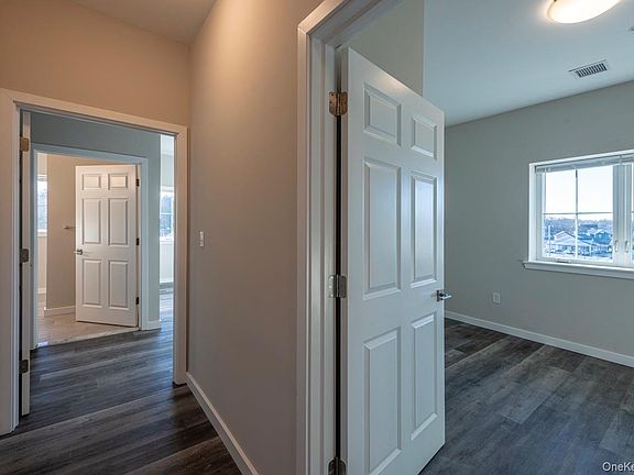3rd image of 87 N Chestnut Street #101