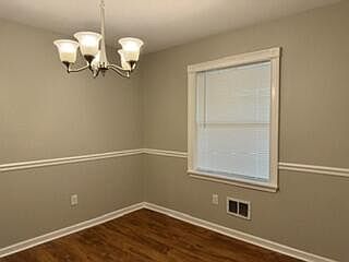 4th image of 2316 Pembroke Dr